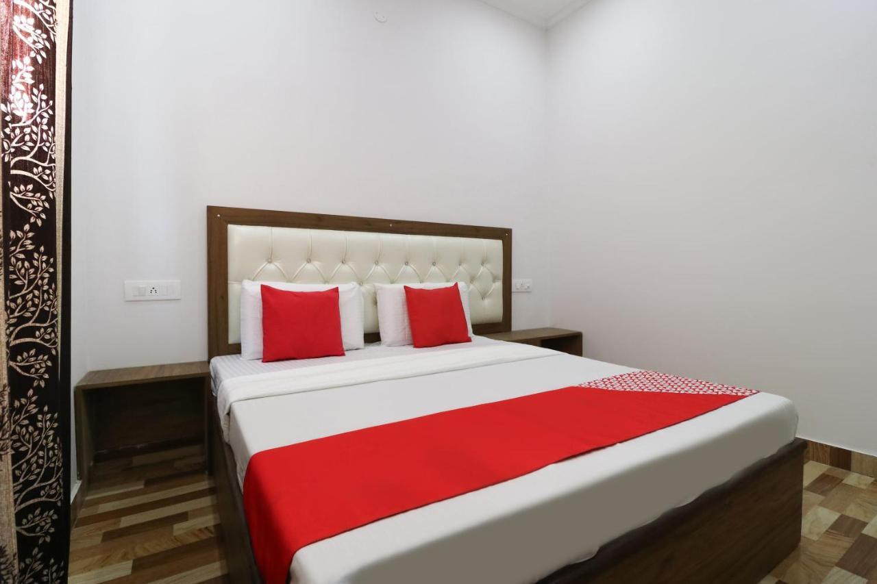 Oyo 64004 Hotel Kartar Zirakpur Dış mekan fotoğraf