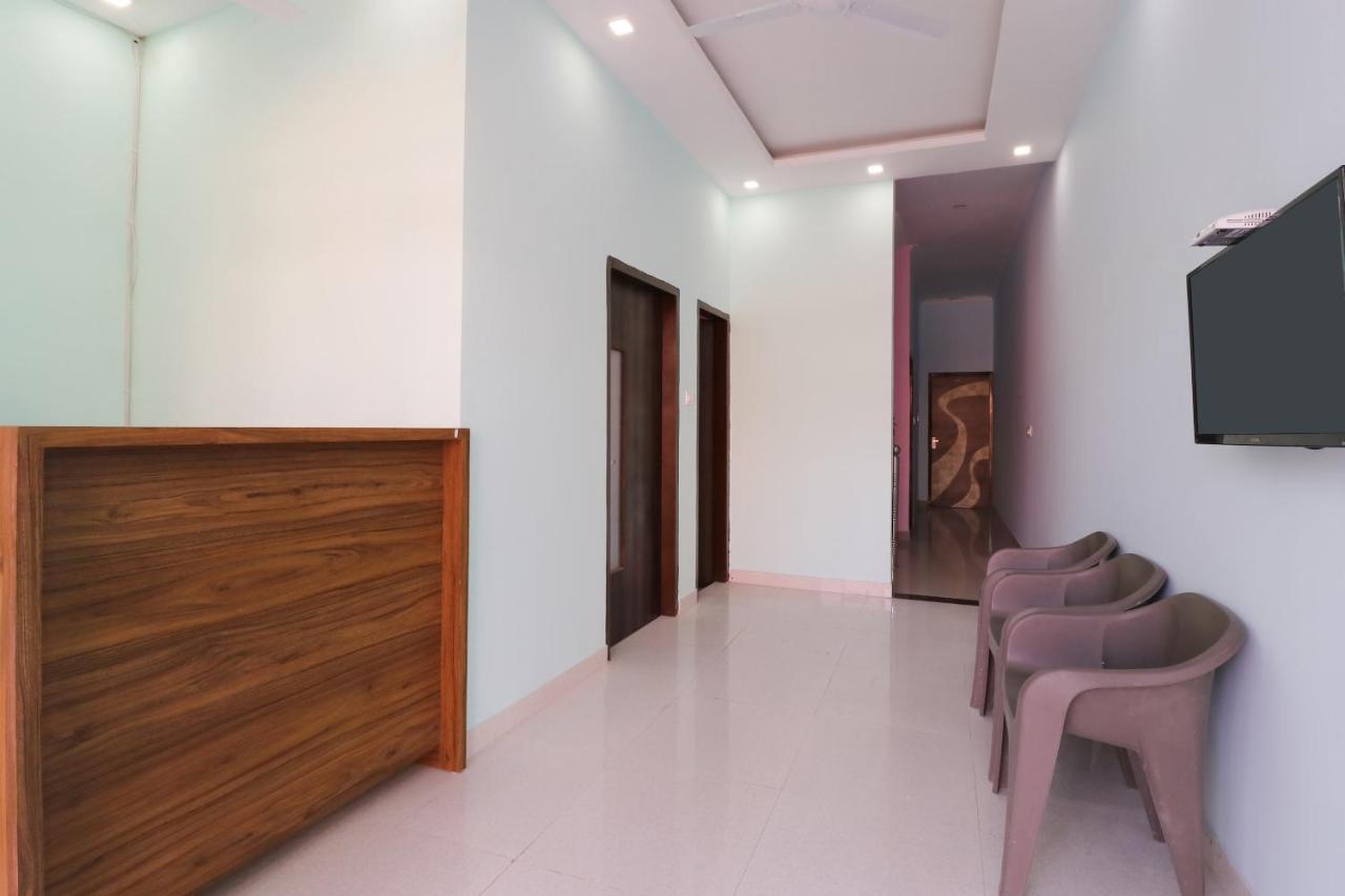 Oyo 64004 Hotel Kartar Zirakpur Dış mekan fotoğraf